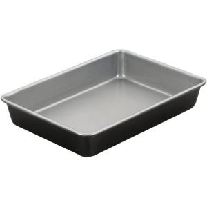 Cuisinart 13 by 9-Inch Chef’s Classic Nonstick Bakeware Cake Pan, Silver
